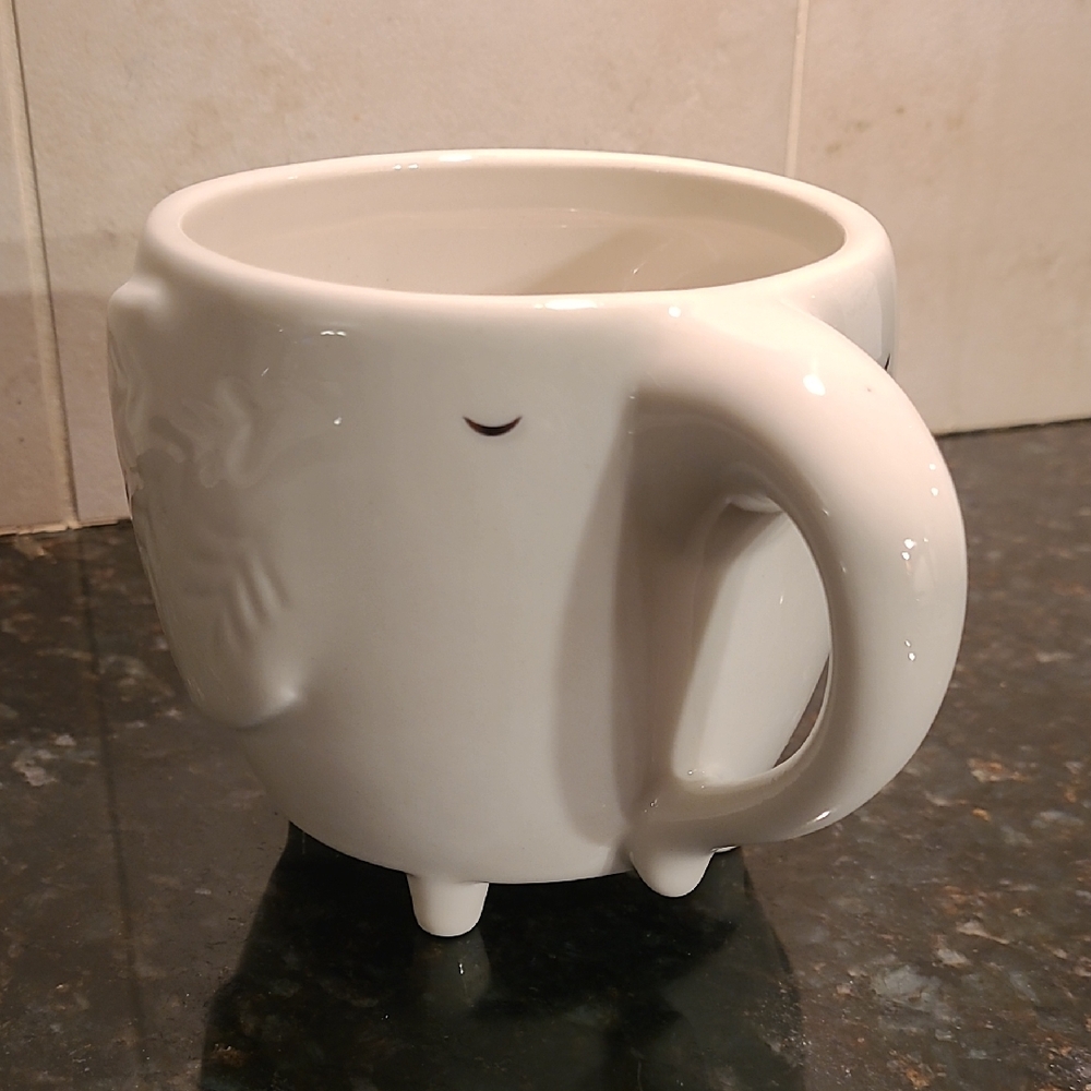 Opalhouse White Ceramic Mug with Cute Feet